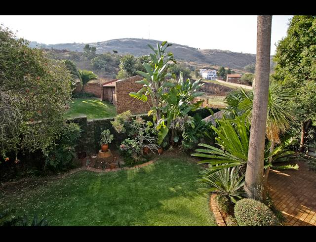 5 BEDROOM TOWNHOUSE FOR SALE IN BRUMA